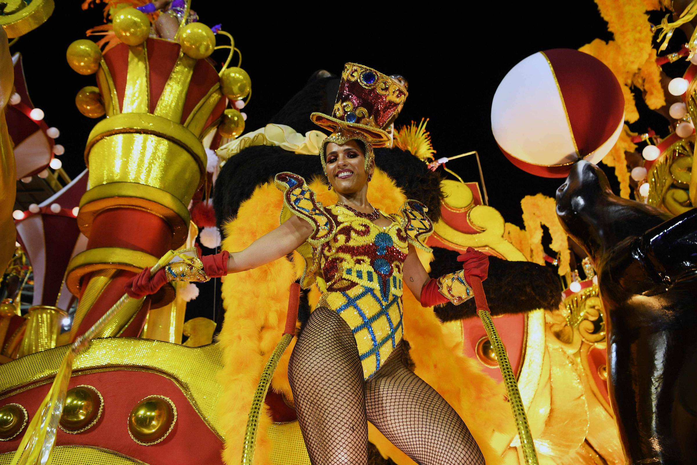 Desfile Salgueiro Cotidiano Fotografia Folha De S Paulo