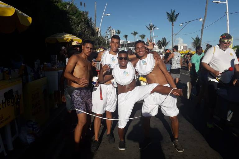 Microblocos espalham-se pelo Carnaval de Salvador