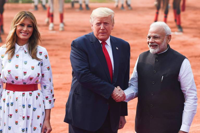 Melania Trump, Donald Trump e Narendra Modi durante evento em Nova Dheli, Índia