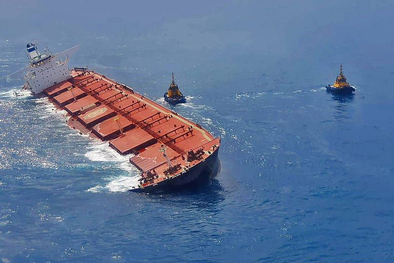 Navio MV Stellar Banner, da sul-coreana Polaris; embarcação está encalhada a 100 quilômetros da costa de São Luís, no Maranhão