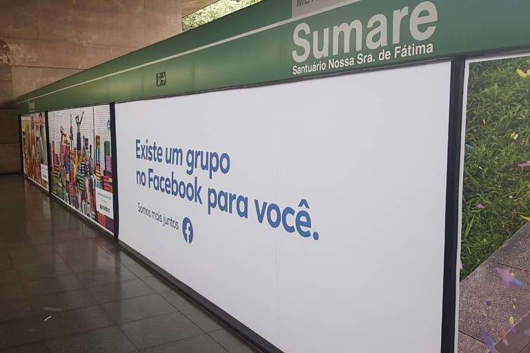 Anúncio do Facebook tapou obra de Alex Flemming na estação Sumaré do metrô