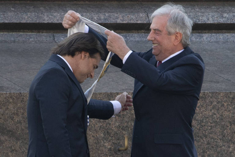 Luis Lacalle Pou toma posse como presidente no Uruguai