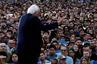 FILE PHOTO: Democratic U.S. presidential candidate Senator Bernie Sanders speaks at an outdoor campaign rally in Austin