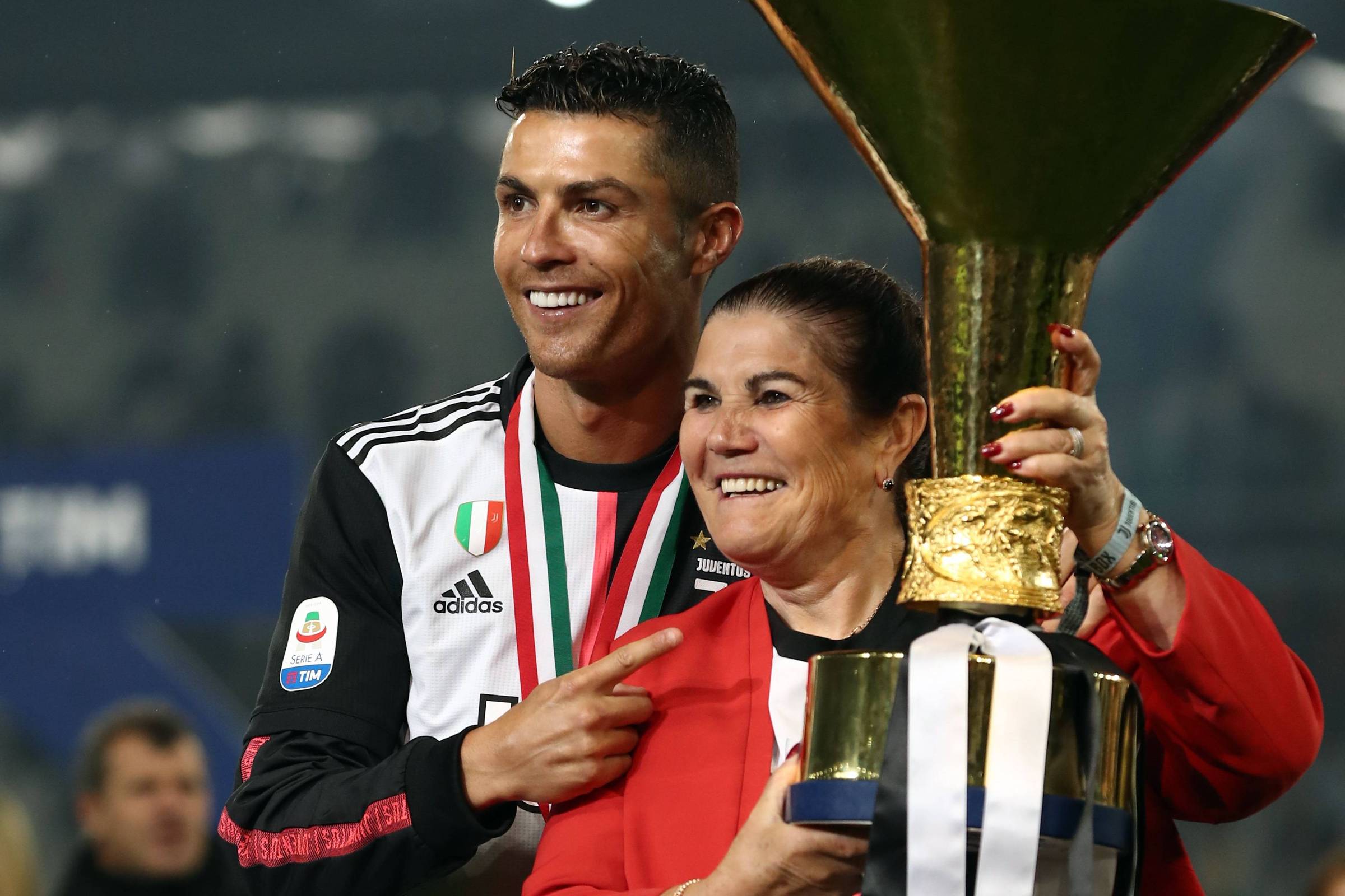 Maria sale dolores ronaldo