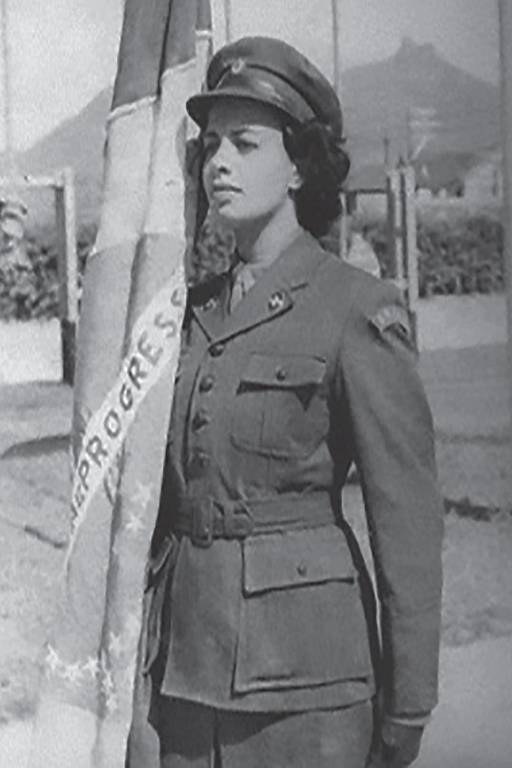 Tenente Lucia Osório antes de embarcar para Itália