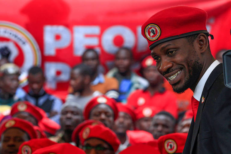 Astro pop desafia governo de Uganda e quer ser presidente