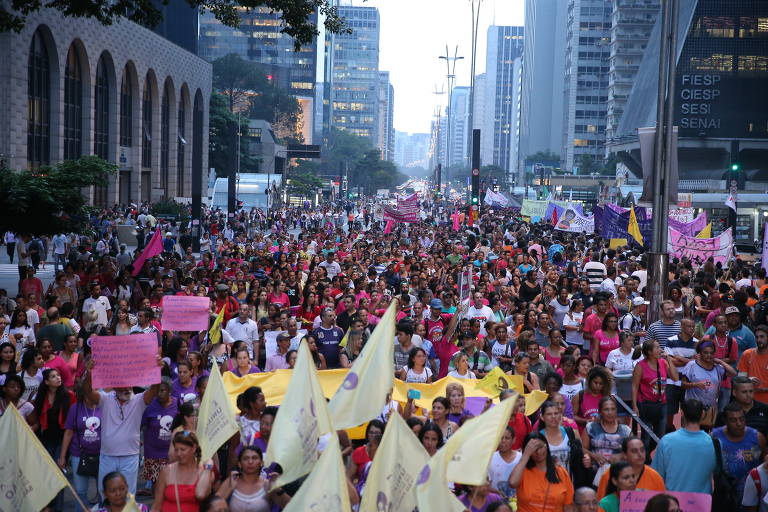 No dia das mulheres de 2016, o ato foi um protesto contra Eduardo Cunha, a reforma da Previdência e o impeachment de Dilma
