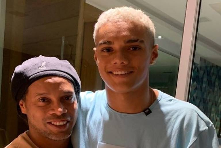Ronaldinho e seu filho, João