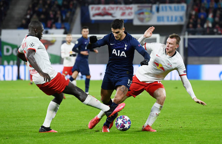 Na Champions League, Leipzig vence Tottenham por 3 a 0 em Leipzig, Alemanha,