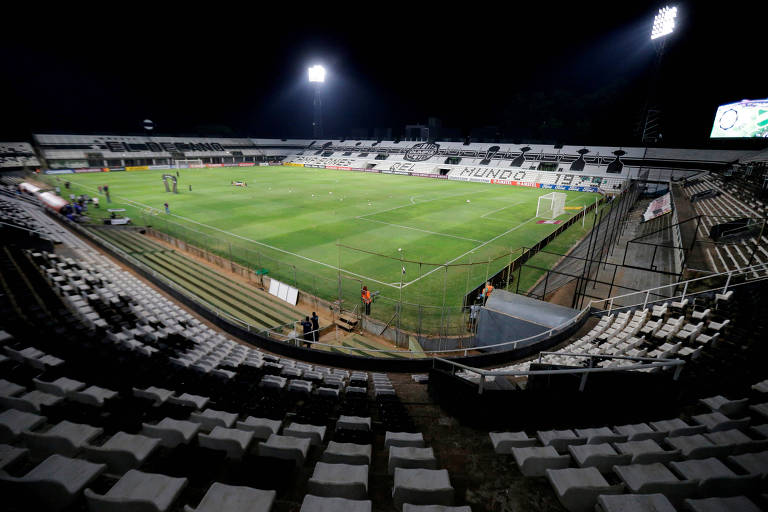 Olimpia e Defensa y Justicia jogaram pela Libertadores, no Paraguai, com portões fechados à torcida devido ao surto do coronavírus