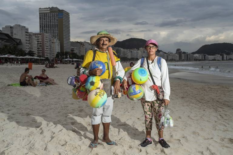 Coronavírus afeta movimento de ambulantes em Copacabana
