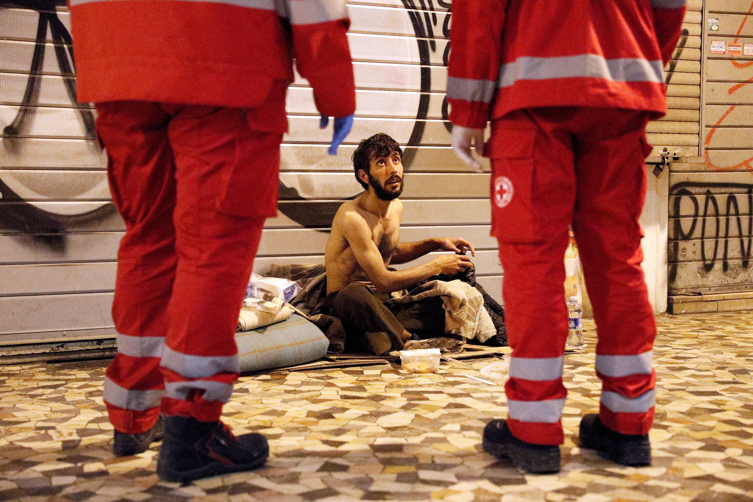 Novos casos de coronavírus desaceleram na Itália, e país vê 'luz no fim do túnel'