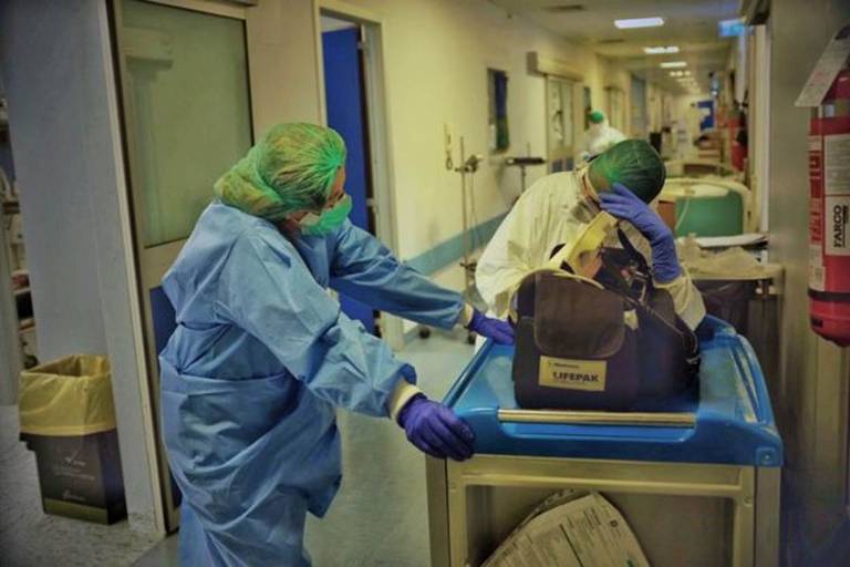 Enfermeiro fotografa impacto do coronavírus em hospital da Itália