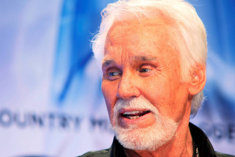 O cantor country americano Kenny Rogers, em 2013.