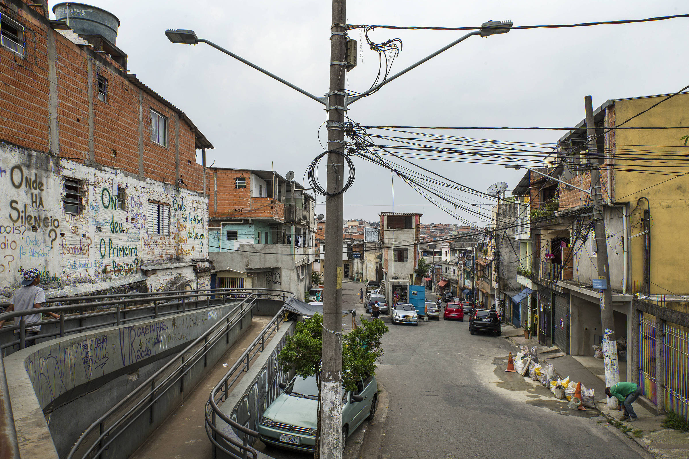 Favelas de SP cobram abastecimento de água em meio a pandemia - 24/03/2020  - São Paulo - Agora