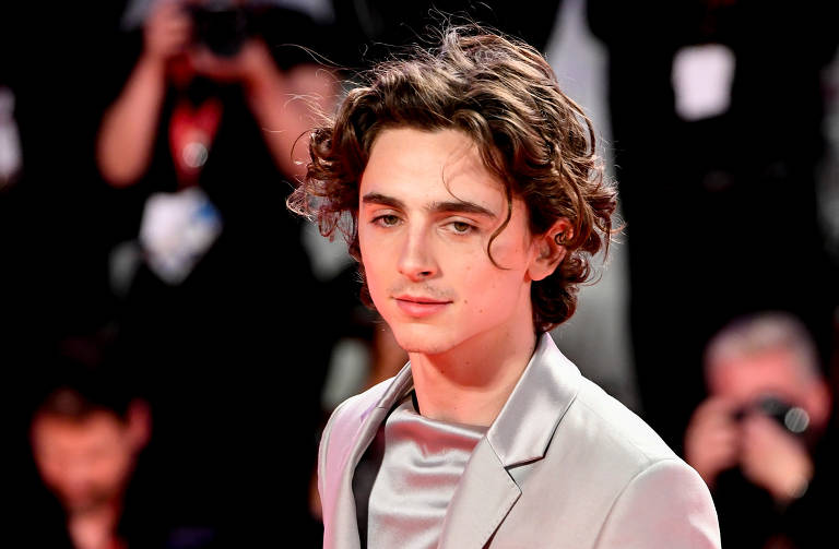 Timothée Chalamet visitou a produção de Barbie