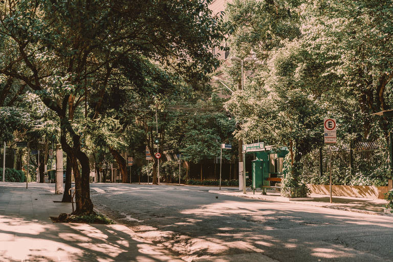Arredores do Parque Buenos Aires, na Avenida Angélica