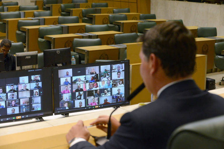 Com plenário vazio, deputados da Assembleia Legislativa de São Paulo fazem votação virtual