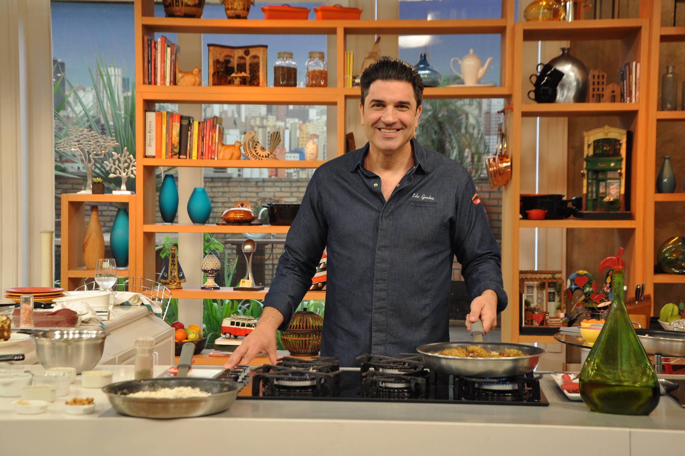 Edu Guedes diz ser ainda tímido na TV e que seu programa ajuda idosos ...