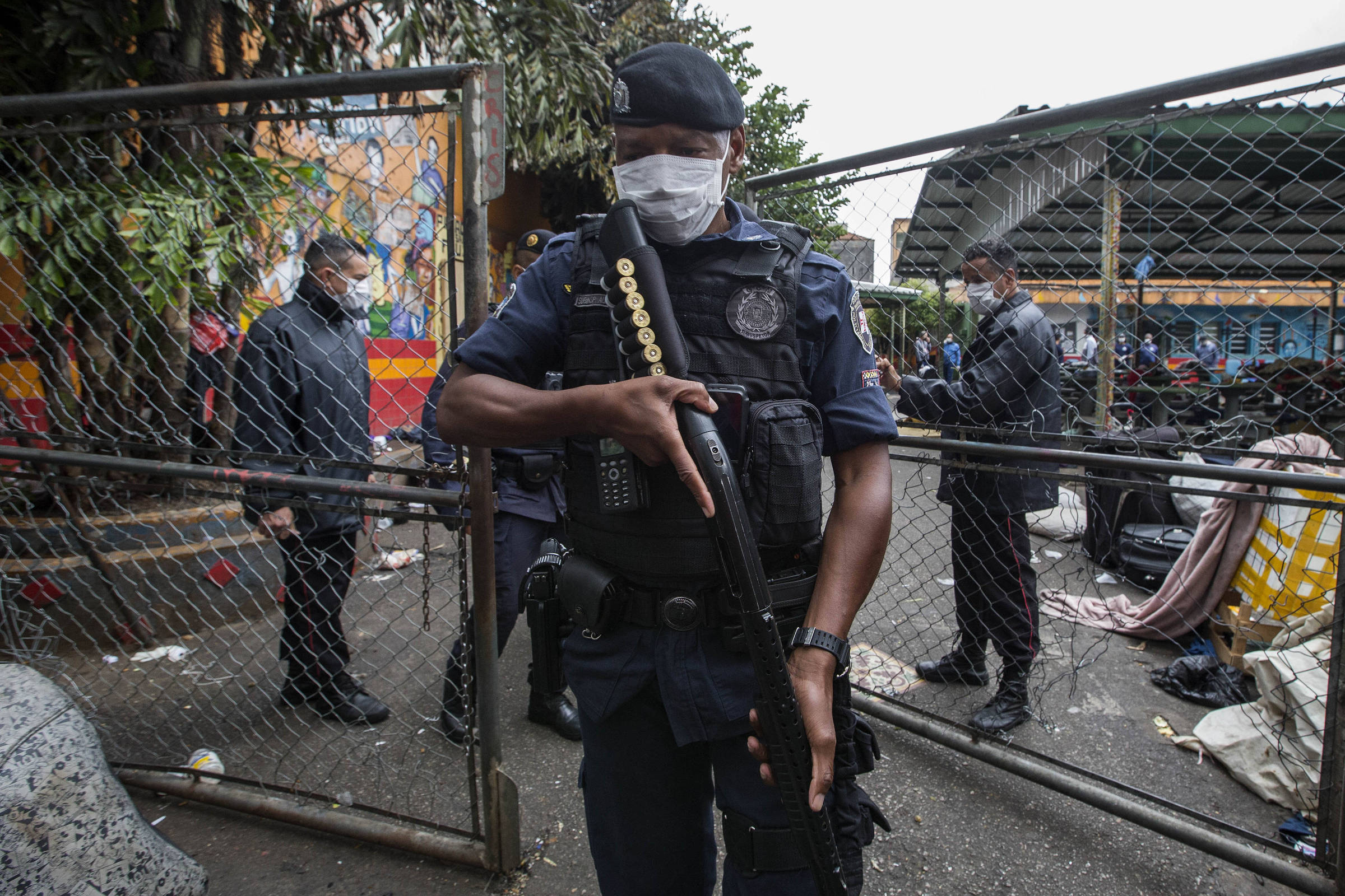 уровень преступности в южной америке. фавелы в бразилии преступность. Nike cortez ms 13. мара сальватруча 13 лидер банды. уровень преступности в латинской америке.