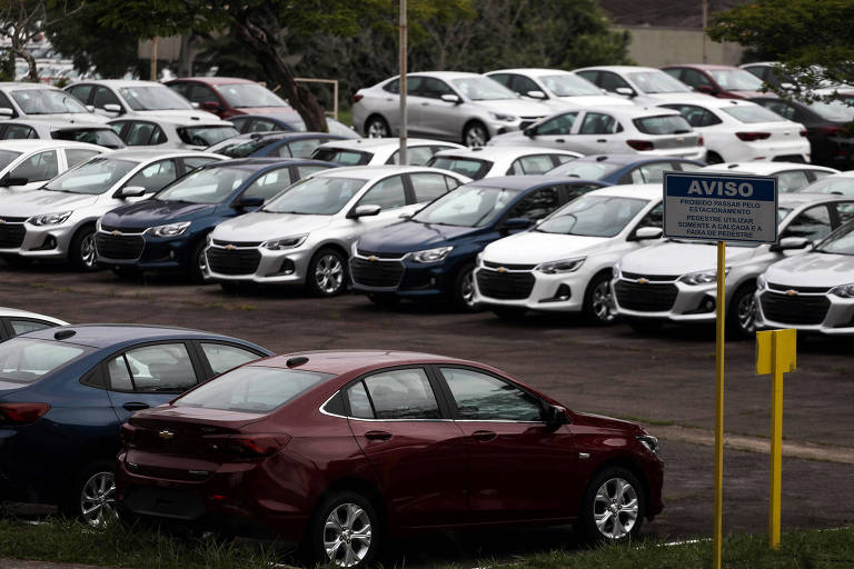 Produção de veículos dispara em agosto, mas vendas caem ante julho