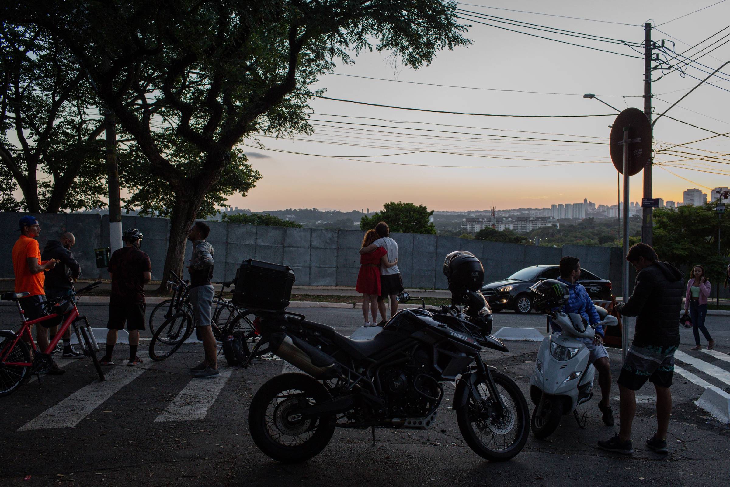 Não é hora de relaxar medidas de distanciamento em São Paulo, diz ministério