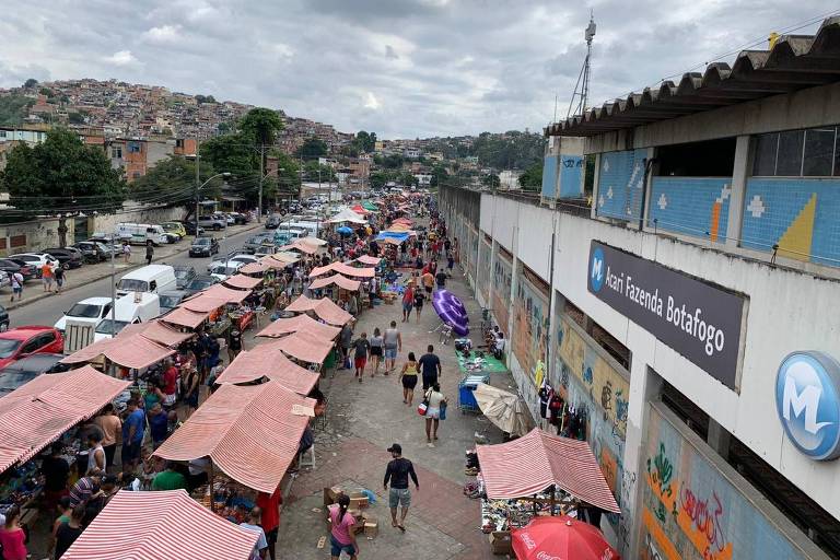 Paes anuncia fechamento de feira de Acari e gera polêmica no RJ
