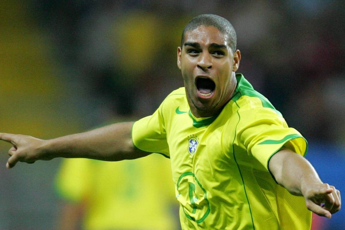 Quantos gols Adriano fez em 2005?