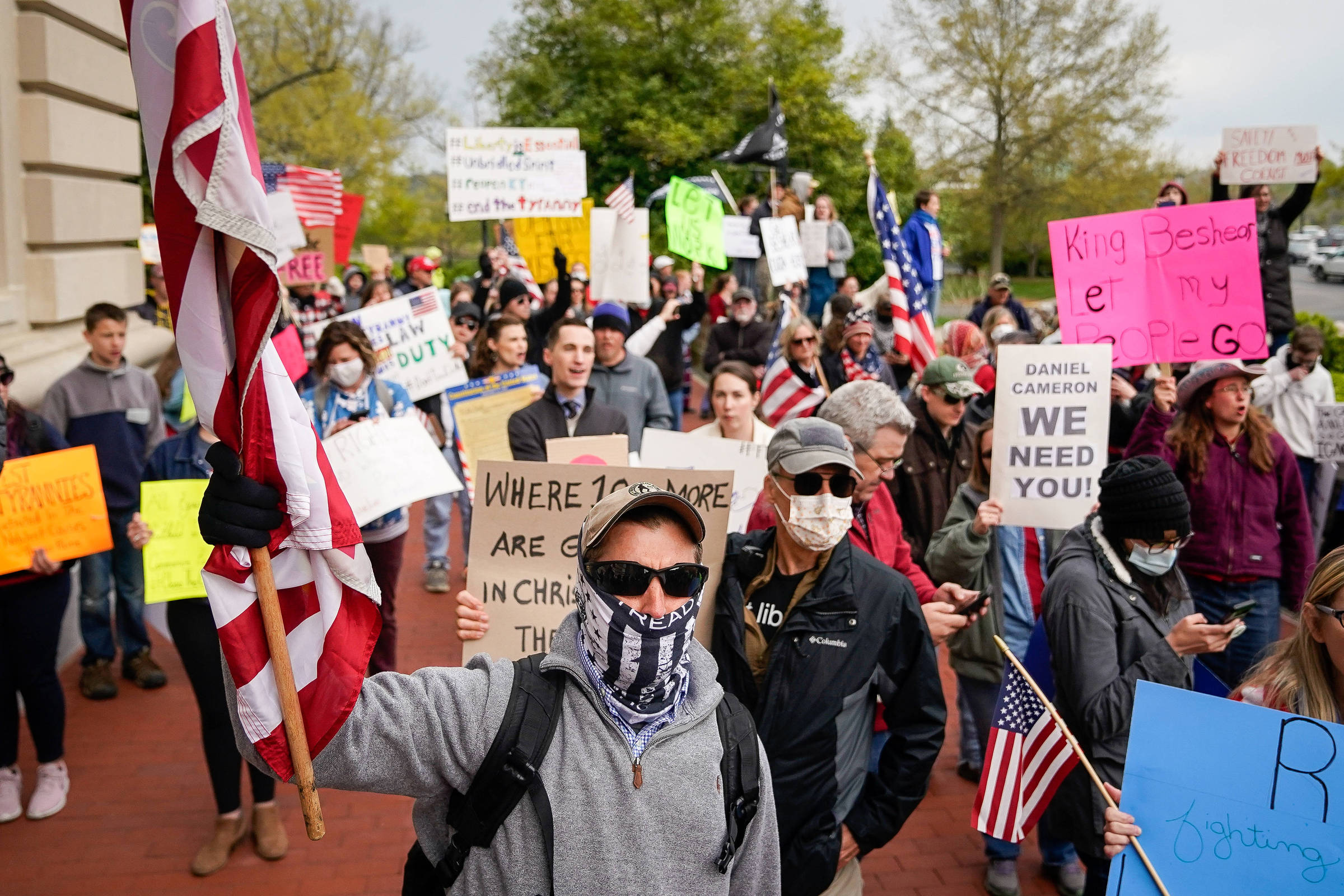 Grupos fazem protestos contra a quarentena em estados dos EUA