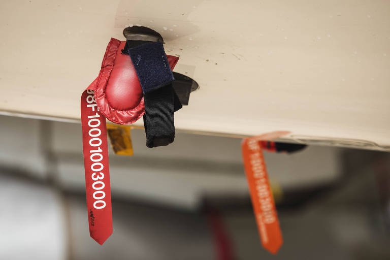 Sensores dos aviões também precisam ser vedados para evitar entrada de sujeira ou umidade