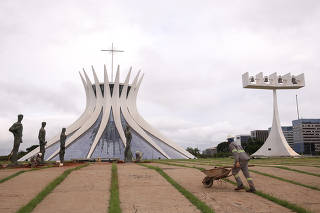 Catedral Metropolitana de Brasília (DF)