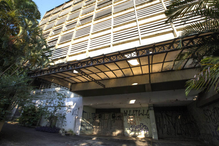 Hospitais parados em São Paulo poderiam atender pacienetes da Covid-19 