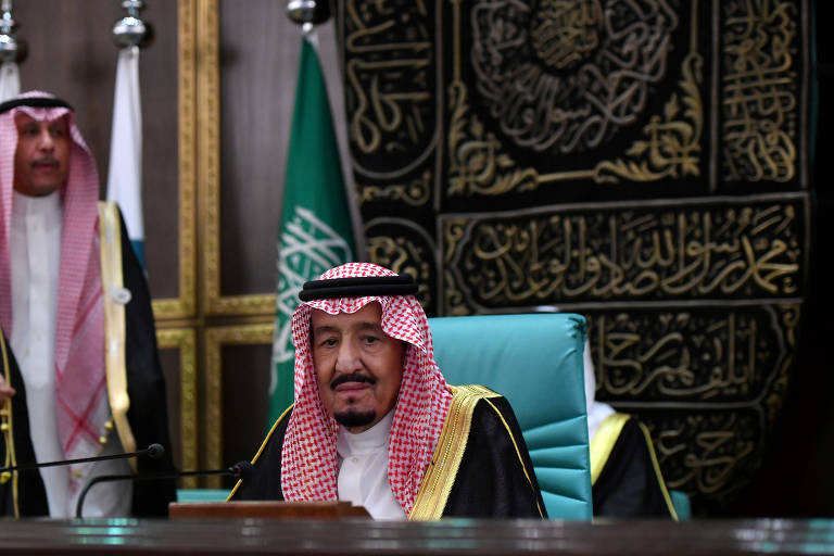 Arábia Saudita decide abolir pena de açoitamento
