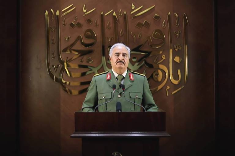 Líder rebelde afirma que tomará o controle da Líbia