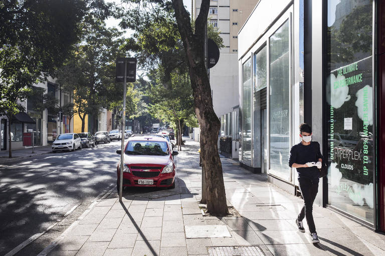 Rua Oscar Freire; bairro Jardins tem grifes multinacionais e terá marketplace para amenizar crise do coronavírus