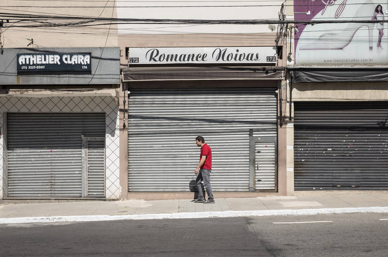 Comércio de rua paulistano faz demissões e perde lojas na pandemia