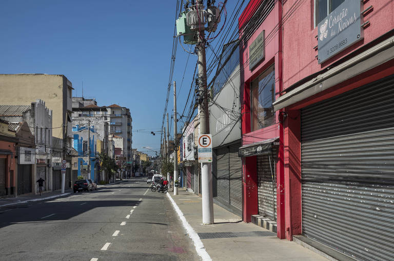 Comércio de rua paulistano faz demissões e perde lojas na pandemia