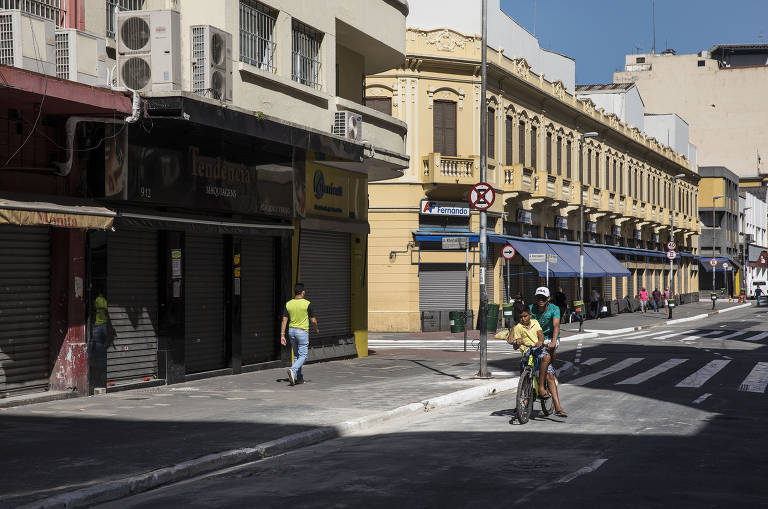 Região da 25 de Março, onde transitam cerca de 400 mil pessoas por dia