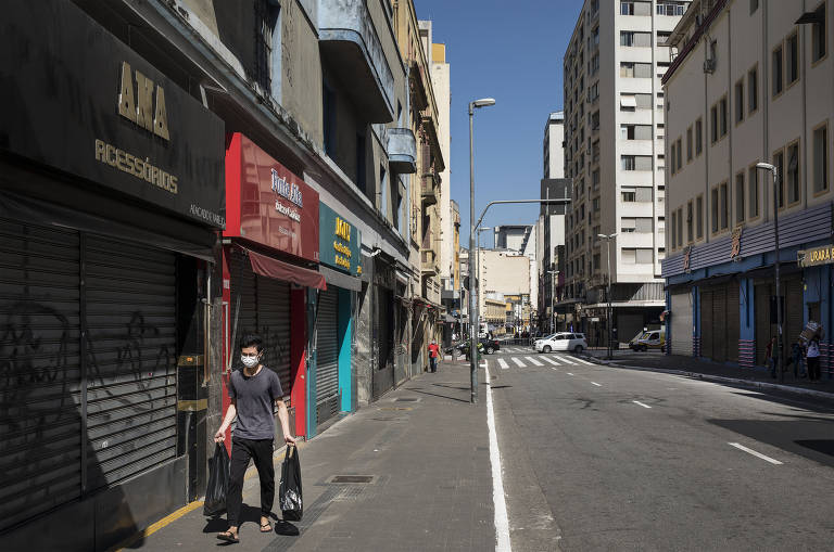 Região da 25 de Março, onde transitam cerca de 400 mil pessoas por dia