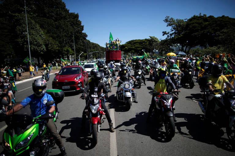 Grupo de motoqueiros participou da carreata até pmp