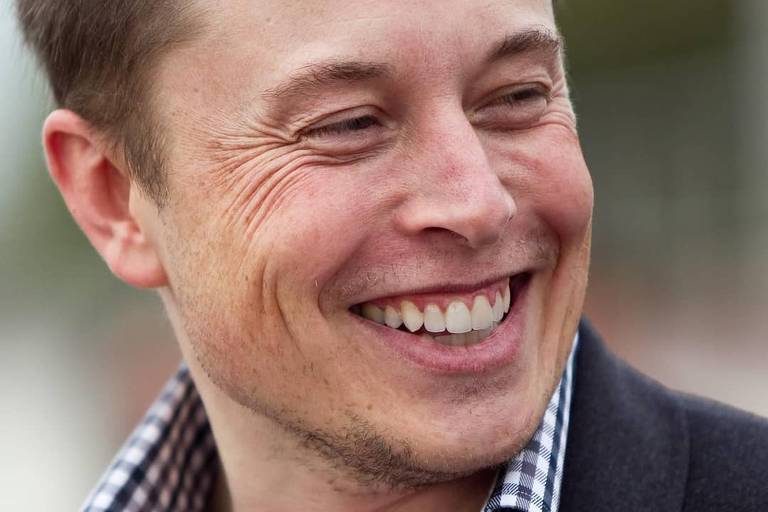 Fortuna de Elon Musk supera a de Warren Buffett; veja ranking