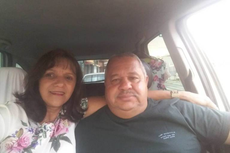O agente de apoio Paulo Cezar de Oliveira Silva e a esposa Matilde de Souza Silva