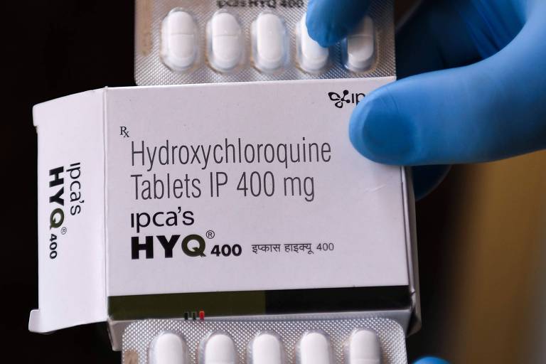 Comprimidos de hidroxicloroquina à venda em Amritsar, na Índia