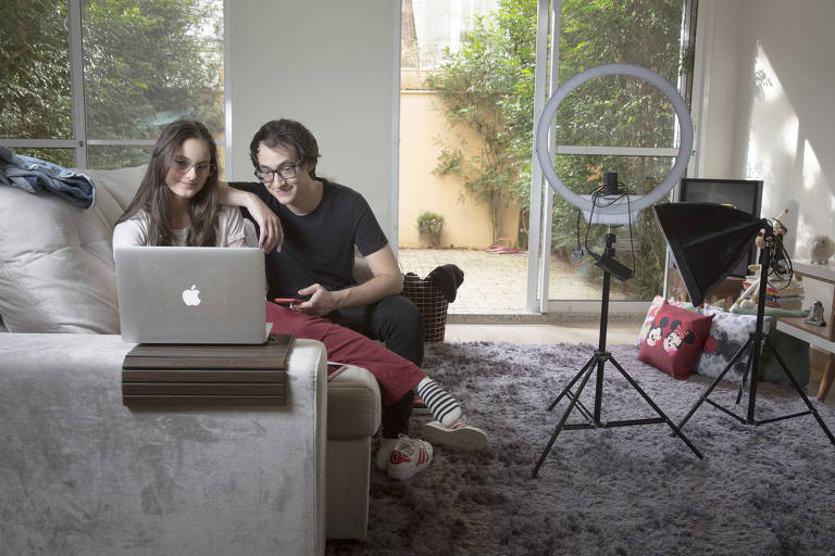 Gabriel Dearo e Manuela Digilio, com o isolamento social, têm criado oportunidade para estreitar a relação