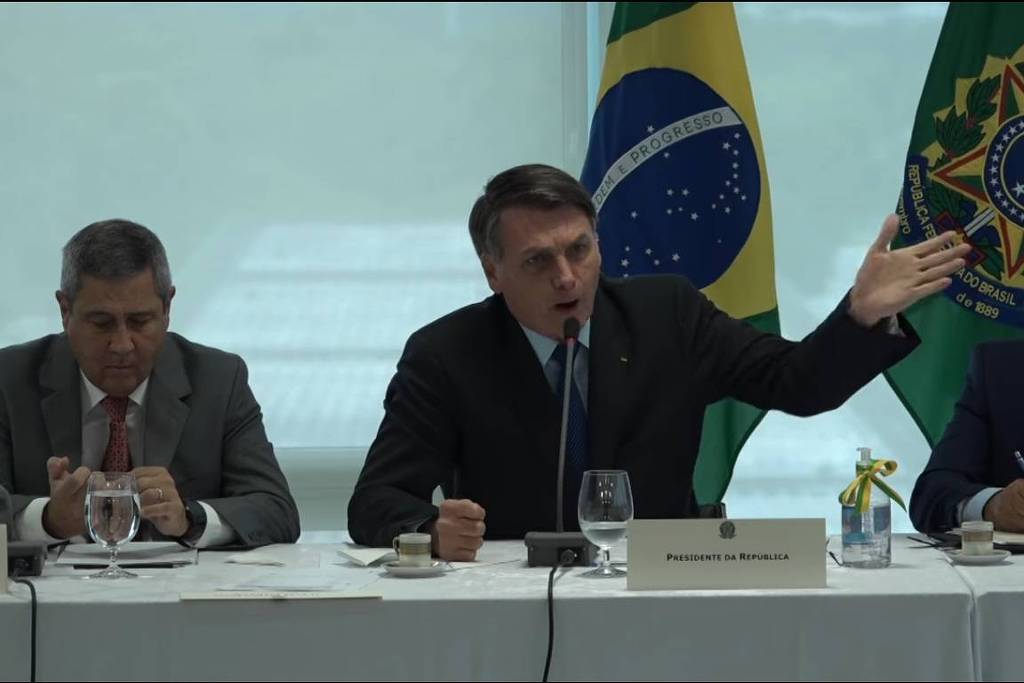 Se eu não estou seguro, imagina a minha filha”, diz Bolsonaro