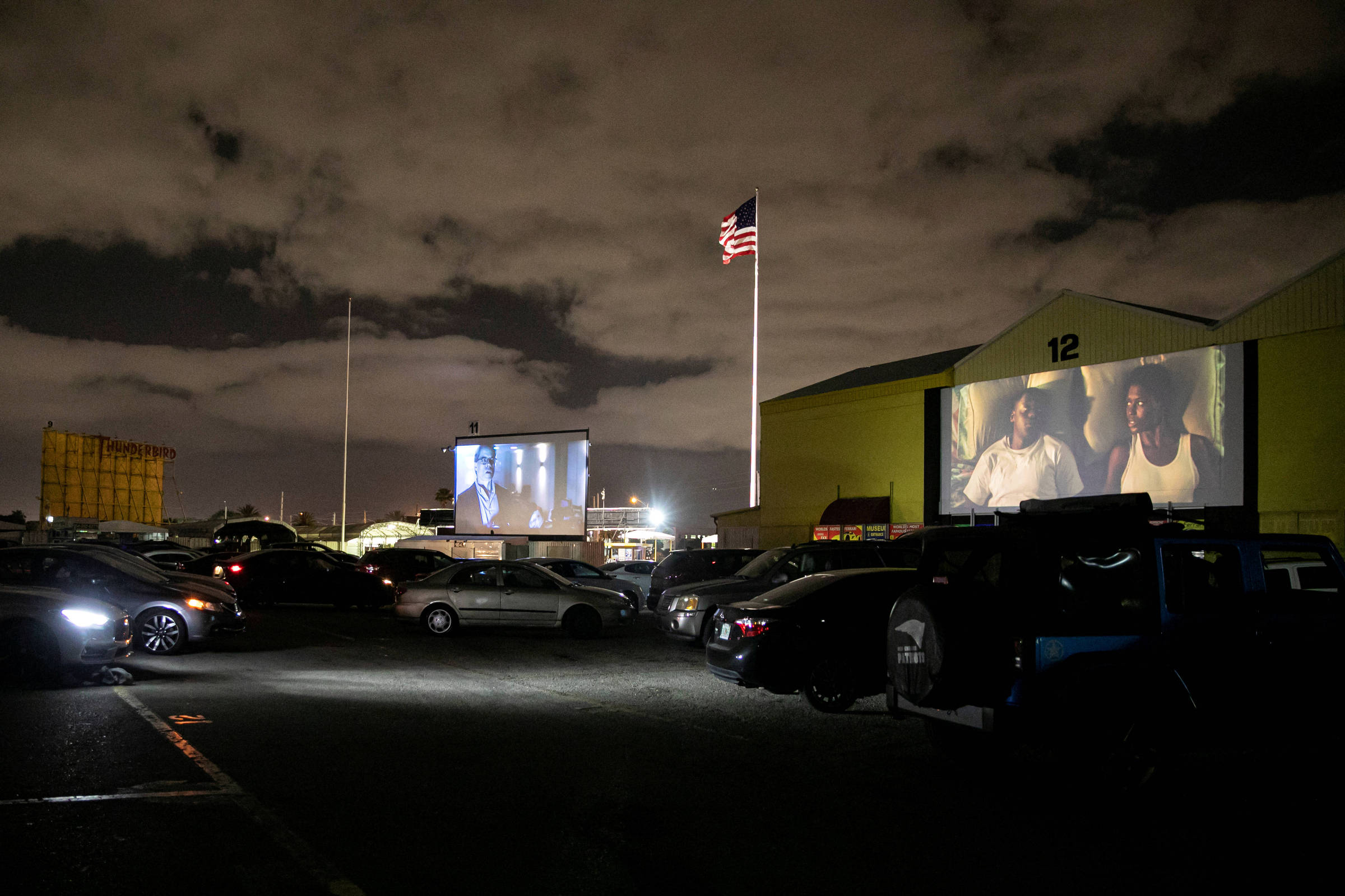 Gateway Cinema Fort Lauderdale - 2j9m1kg