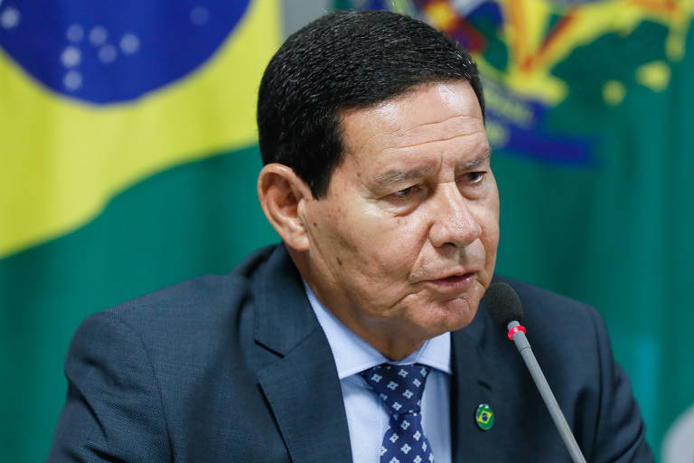 Mourão quer Brasil dentro da cerca do atraso eterno dos grileiros de Bolsonaro