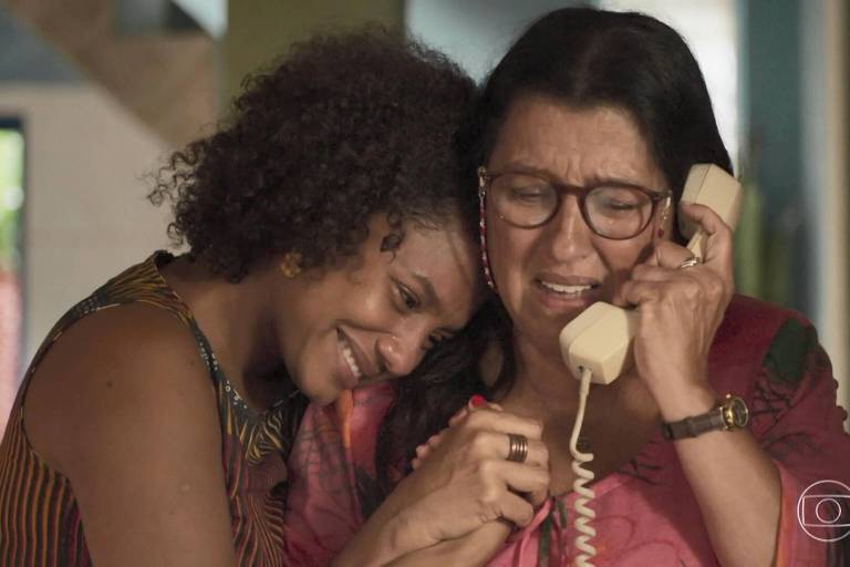 Jéssica Ellen e Regina Casé na novela "Amor de Mãe" (Globo)