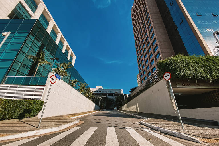 Céu visto na Barra Funda, zona oeste da cidade