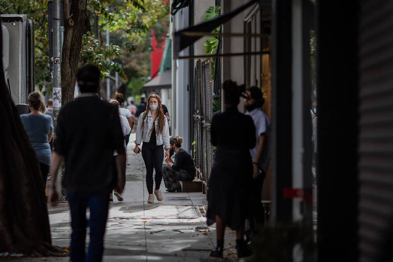 Comércio também reabriu na rua Oscar Freire, na zona oeste da cidade.